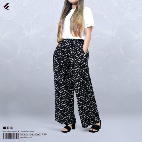 JJ Perfection Women's Petal Short Sleeve Woven Blouse Lavender